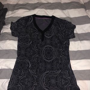 Healinf hands scrub top xs